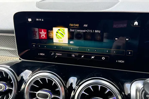 KW20DCF Mercedes-Benz Glb 2.0 GLB220d AMG Line (Premium) 8G-DCT 4MATIC Euro 6 (s/s) 5dr (5 Seat) Thumbnail #48