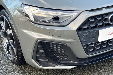 MM71UWR Audi A1 Black Edition 30 TFSI  110 PS S tronic Thumbnail #9