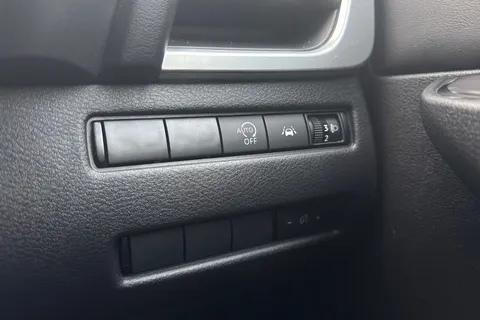 FV23SBO Nissan Qashqai 1.3 DIG-T MHEV Acenta Premium XTRON Euro 6 (s/s) 5dr Thumbnail #27