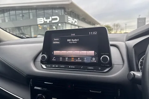 FV23SBO Nissan Qashqai 1.3 DIG-T MHEV Acenta Premium XTRON Euro 6 (s/s) 5dr Thumbnail #28