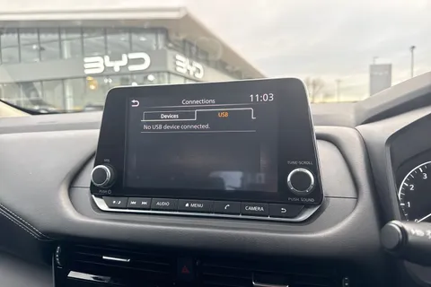 FV23SBO Nissan Qashqai 1.3 DIG-T MHEV Acenta Premium XTRON Euro 6 (s/s) 5dr Thumbnail #30