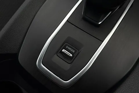 FV23SBO Nissan Qashqai 1.3 DIG-T MHEV Acenta Premium XTRON Euro 6 (s/s) 5dr Thumbnail #32