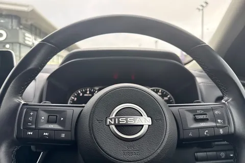 FV23SBO Nissan Qashqai 1.3 DIG-T MHEV Acenta Premium XTRON Euro 6 (s/s) 5dr Thumbnail #34