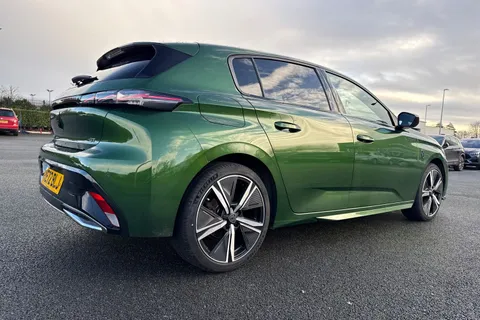 YE72BLJ PEUGEOT 308 1.2 PureTech GT EAT Euro 6 (s/s) 5dr Thumbnail #35