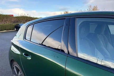 YE72BLJ PEUGEOT 308 1.2 PureTech GT EAT Euro 6 (s/s) 5dr Thumbnail #36