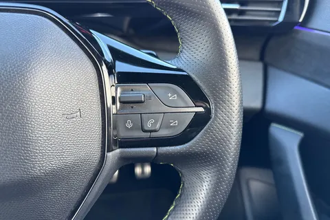 YE72BLJ PEUGEOT 308 1.2 PureTech GT EAT Euro 6 (s/s) 5dr Thumbnail #40