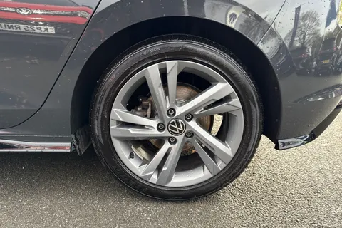 12 of 46 for Volkswagen Golf 1.5 TSI 150 R-Line 5dr | Acc | Navigation | App connect