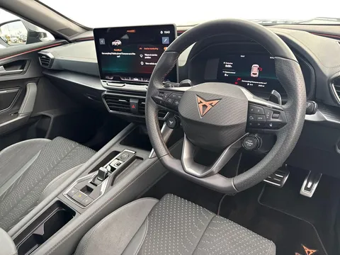 DE25PYH CUPRA Formentor 2.0 TSI 333 VZ3 5dr DSG 4Drive **PANORAMIC SUNROOF** Thumbnail #9