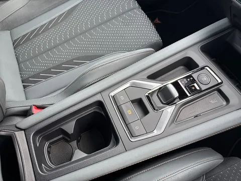 DE25PYH CUPRA Formentor 2.0 TSI 333 VZ3 5dr DSG 4Drive **PANORAMIC SUNROOF** Thumbnail #21