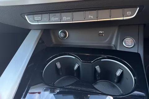 KN25LZV Audi A4 S line 35 TDI  163 PS S tronic Thumbnail #60