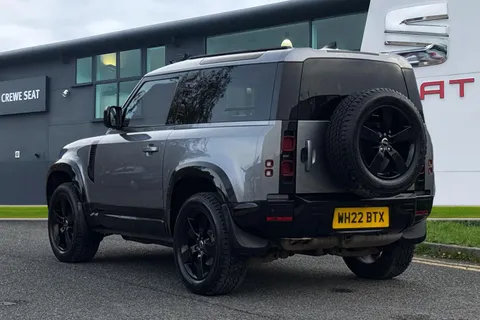 2 of 40 for Land Rover Defender 90 3.0 D250 MHEV HSE Auto 4WD Euro 6 (s/s) 3dr