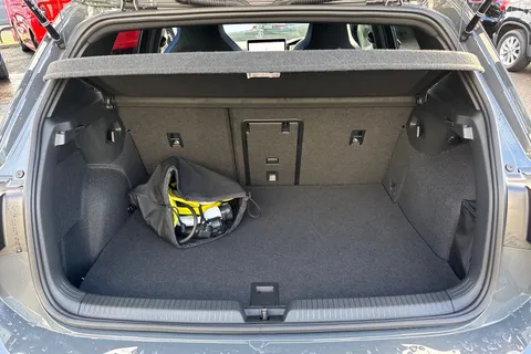 KJ25CZB Volkswagen Golf 1.5 TSI 272 GTE eHybrid 5dr DSG Thumbnail #8