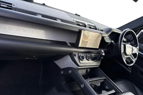 9 of 40 for Land Rover Defender 90 3.0 D250 MHEV HSE Auto 4WD Euro 6 (s/s) 3dr