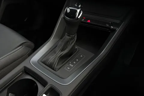 DF74KGO Audi Q3 S line 35 TFSI  150 PS S tronic Thumbnail #21