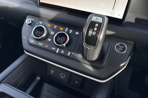 20 of 40 for Land Rover Defender 90 3.0 D250 MHEV HSE Auto 4WD Euro 6 (s/s) 3dr