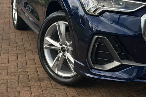 DF74KGO Audi Q3 S line 35 TFSI  150 PS S tronic Thumbnail #27