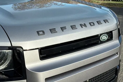 36 of 40 for Land Rover Defender 90 3.0 D250 MHEV HSE Auto 4WD Euro 6 (s/s) 3dr