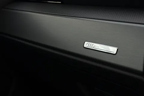 DF74KGO Audi Q3 S line 35 TFSI  150 PS S tronic Thumbnail #44