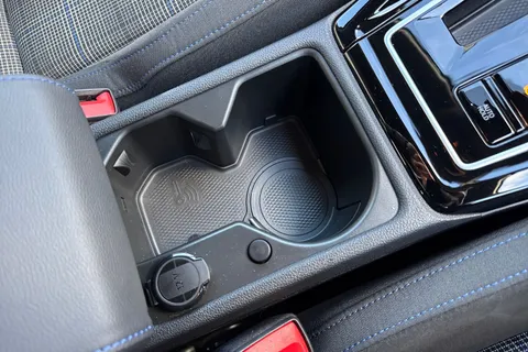 KJ25CZB Volkswagen Golf 1.5 TSI 272 GTE eHybrid 5dr DSG Thumbnail #42