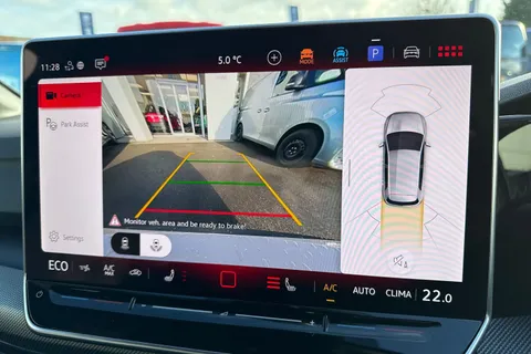 KJ25CZB Volkswagen Golf 1.5 TSI 272 GTE eHybrid 5dr DSG Thumbnail #47