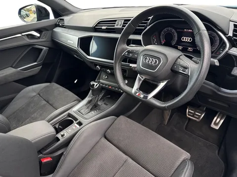 RF20FWC Audi Q3 2.0 TFSI 40 Vorsprung S Tronic quattro Euro 6 (s/s) 5dr Thumbnail #9
