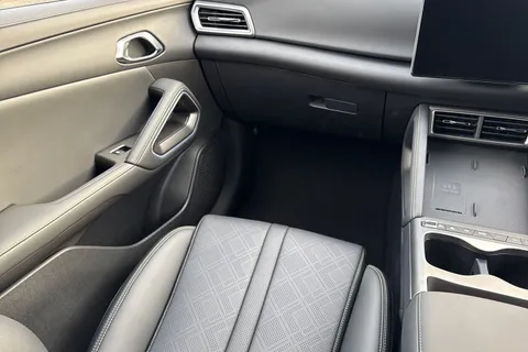 BYD ATTO 2 51.1kWh Boost Auto 5dr Thumbnail #15