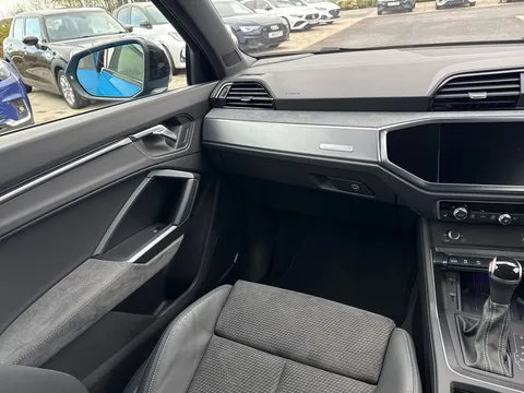 RF20FWC Audi Q3 2.0 TFSI 40 Vorsprung S Tronic quattro Euro 6 (s/s) 5dr Thumbnail #16