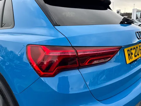 RF20FWC Audi Q3 2.0 TFSI 40 Vorsprung S Tronic quattro Euro 6 (s/s) 5dr Thumbnail #17