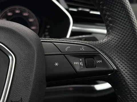 RF20FWC Audi Q3 2.0 TFSI 40 Vorsprung S Tronic quattro Euro 6 (s/s) 5dr Thumbnail #40