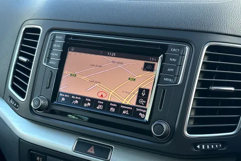 SH67JKJ Volkswagen Sharan 2.0 TDI SE Nav Euro 6 (s/s) 5dr Thumbnail #18