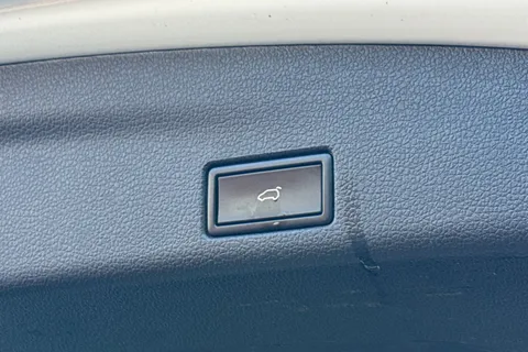 SH67JKJ Volkswagen Sharan 2.0 TDI SE Nav Euro 6 (s/s) 5dr Thumbnail #34