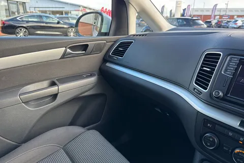 SH67JKJ Volkswagen Sharan 2.0 TDI SE Nav Euro 6 (s/s) 5dr Thumbnail #41