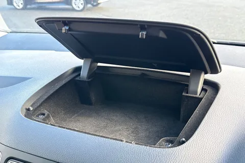 SH67JKJ Volkswagen Sharan 2.0 TDI SE Nav Euro 6 (s/s) 5dr Thumbnail #42