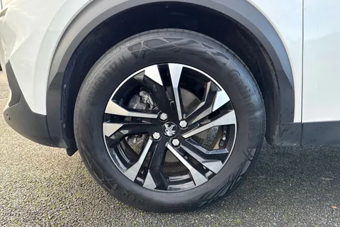 12 of 66 for PEUGEOT e-2008 50kWh GT Auto 5dr (7kW Charger)