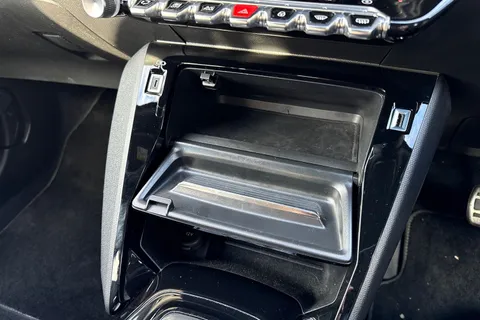 58 of 66 for PEUGEOT e-2008 50kWh GT Auto 5dr (7kW Charger)