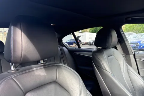 PF67PBO BMW 5 Series 3.0 530d M Sport Auto xDrive Euro 6 (s/s) 4dr Thumbnail #22