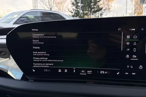 KY25FNA Audi A6 E-Tron Sportback 100kWh Performance S line Auto 5dr Thumbnail #40