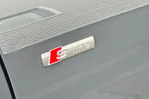 KY25FNA Audi A6 E-Tron Sportback 100kWh Performance S line Auto 5dr Thumbnail #46