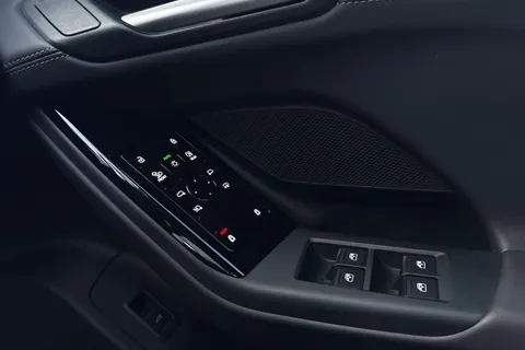 KY25FNA Audi A6 E-Tron Sportback 100kWh Performance S line Auto 5dr Thumbnail #61