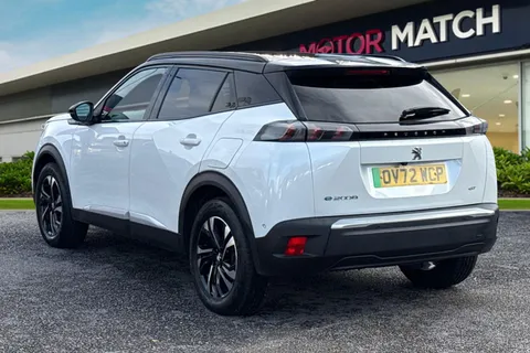 OV72WCP PEUGEOT e-2008 50kWh GT Auto 5dr (7kW Charger) Thumbnail #3