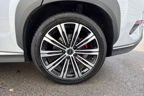 DE75FFB BYD Sealion 7 91.3kWh Excellence Auto AWD 5dr Thumbnail #24