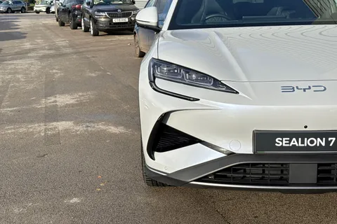DE75FFB BYD Sealion 7 91.3kWh Excellence Auto AWD 5dr Thumbnail #25