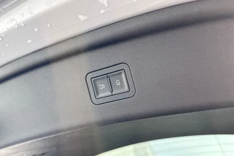 DE75FFB BYD Sealion 7 91.3kWh Excellence Auto AWD 5dr Thumbnail #30