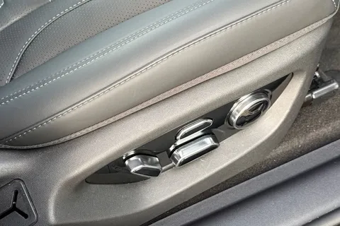 DE75FFB BYD Sealion 7 91.3kWh Excellence Auto AWD 5dr Thumbnail #45