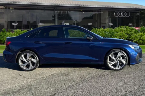 KM25EZV Audi A3 Black Edition 35 TFSI 150 PS S tronic Thumbnail #4