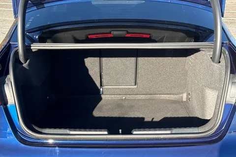 KM25EZV Audi A3 Black Edition 35 TFSI 150 PS S tronic Thumbnail #8