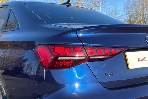 KM25EZV Audi A3 Black Edition 35 TFSI 150 PS S tronic Thumbnail #9