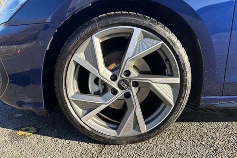 KM25EZV Audi A3 Black Edition 35 TFSI 150 PS S tronic Thumbnail #14