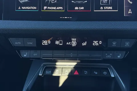 KM25EZV Audi A3 Black Edition 35 TFSI 150 PS S tronic Thumbnail #23