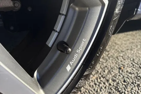 KM25EZV Audi A3 Black Edition 35 TFSI 150 PS S tronic Thumbnail #29